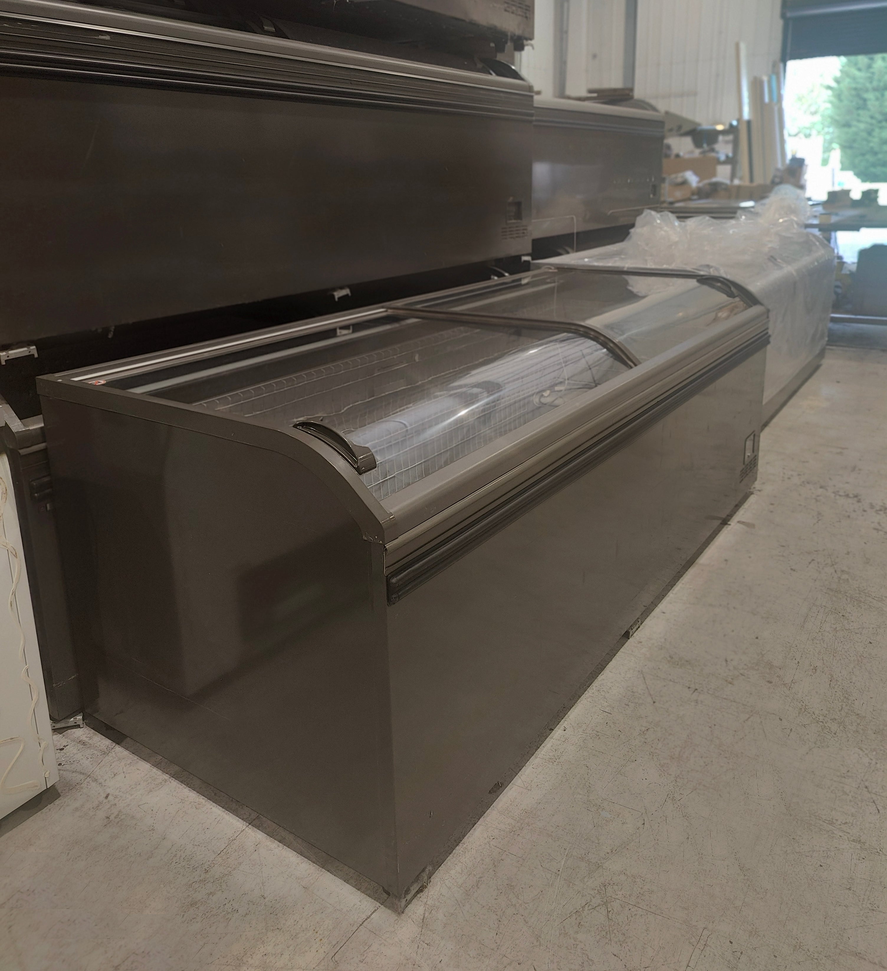 AHT Athens XL chest freezer — opposite side view